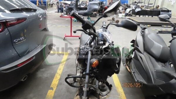6d1adbf9-a7e4-42ed-84f8-28192c9d6f20 BAJAJ CT100 KS SPOKE MODELO 2026