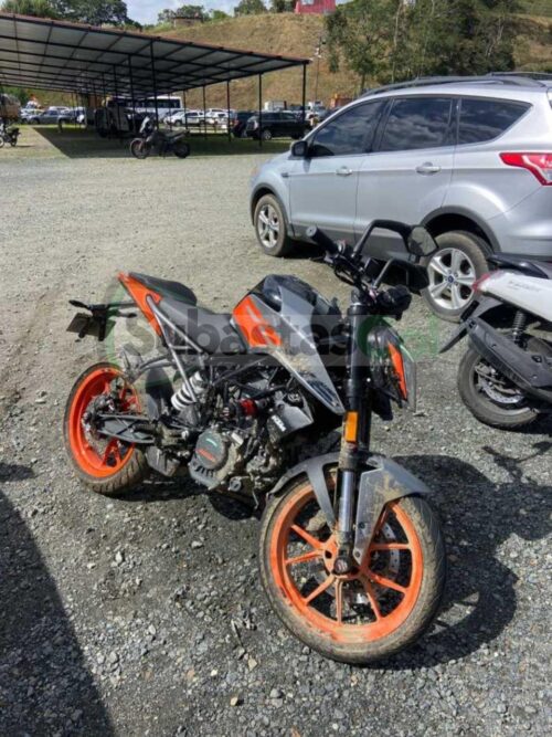 a7c62f40-3621-4833-bf5b-5f560032593a (1) KTM 200 DUKE NG MODELO 2026