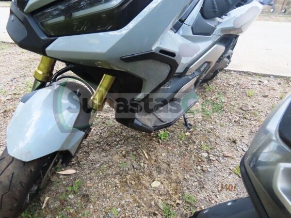 b6d3c92a-4d56-4b16-a301-ab0a7ff182ed HONDA XADV750 MODELO 2023