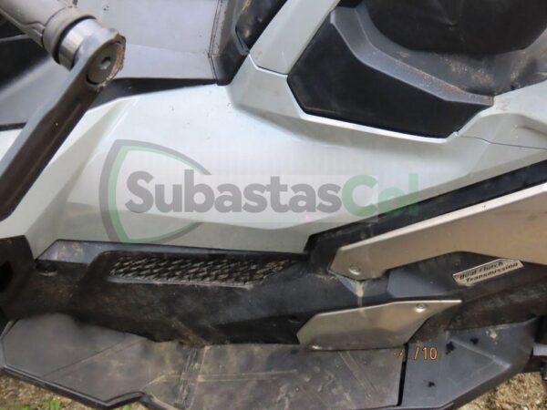 f992520e-e577-45f4-bd57-8d7b919f2d83 HONDA XADV750 MODELO 2023