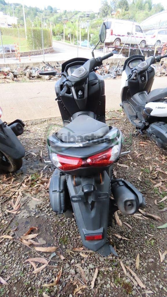 4da8ece6-ef45-45c5-a528-c10a5a7ad165 YAMAHA NMAX MODELO 2022