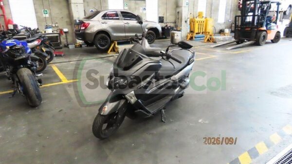 YAMAHA NMAX MODELO 2021
